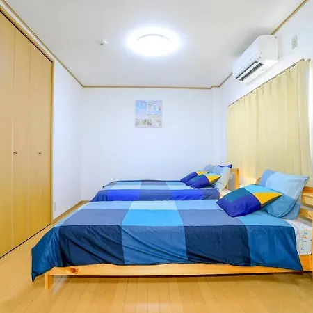 Ferienwohnung 鶴橋駅徒歩2分 トイレ浴室複数あり3階建て一軒家車庫付き Ōsaka Exterior foto
